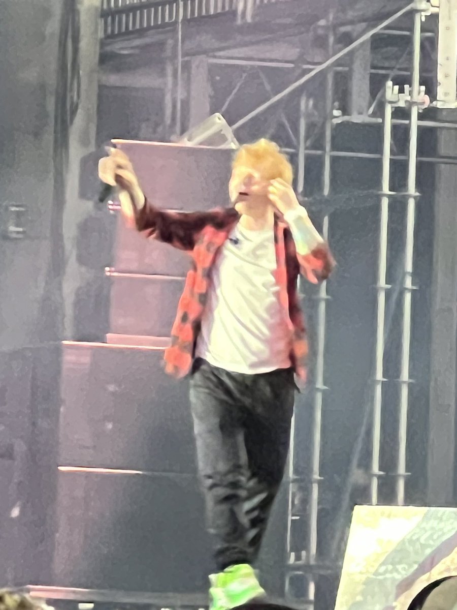 RyderDeMaria's tweet image. More Ed Sheeran/BottleRock content from yesterday.