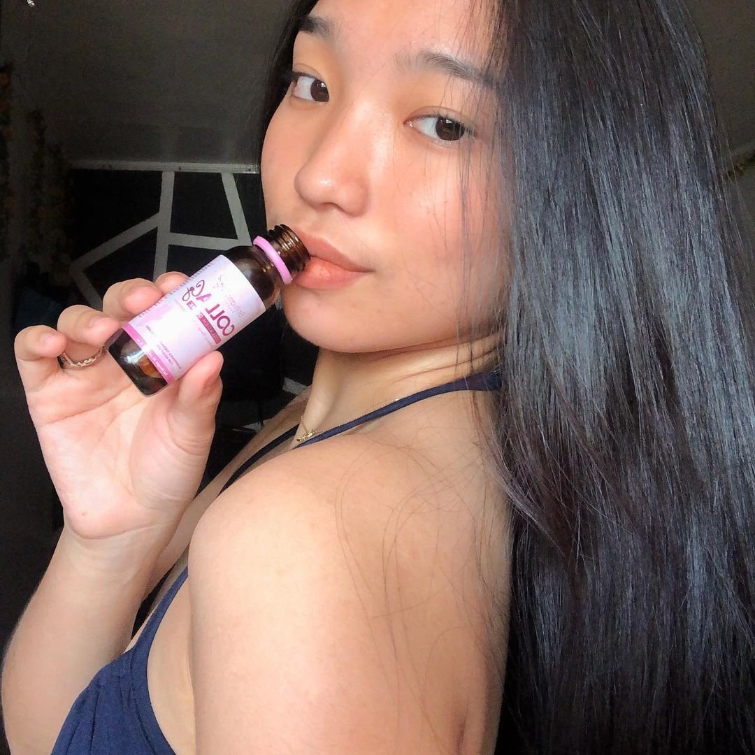 Her secret for youthful and glowing skin. Effectively improves skin condition and skin damage. 🥰

Available for only Php 800.00 exclusively at our Tiktok Shop. 😍

#CollaG 
#BrilliantSkinEssentials