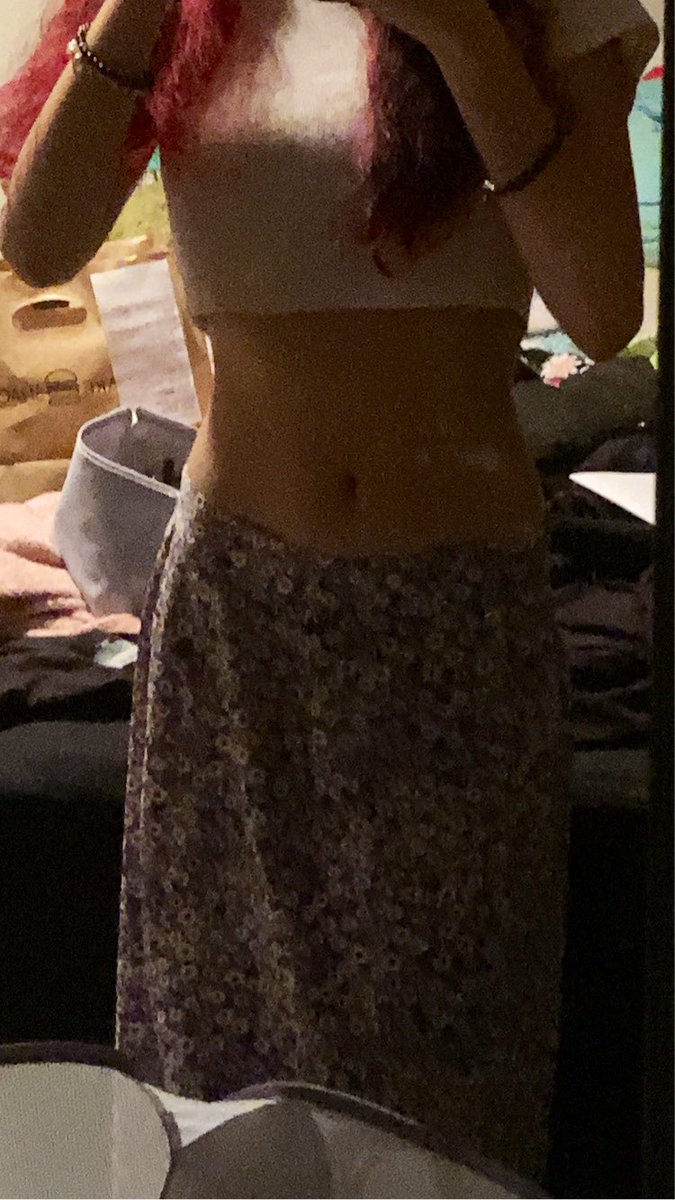 princessofrosez's tweet photo. went on a date in this fit today no underwear all day long😇
#nsfwtwt #nounderwear #skirt #publicplay #tease #nsfwacc #breedingkink #groping #manhandling #choking #paddling #flogger #painslut #hardkinks #puppyplay #puppygirl #horny #fitcheck #ootd #petite #tabookinks #notws #cum https://t.co/SlAPz3cPsn
