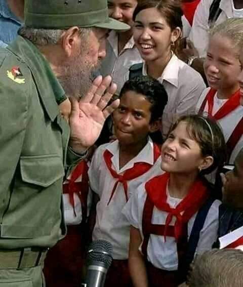 En el corazón de un pueblo. #Cuba #DeZurdaTeam
