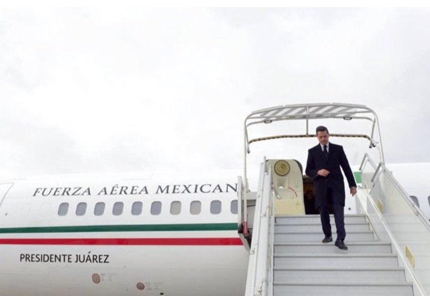 El avion que @FelipeCalderon compro para Enrique Peña Nieto fue el pago por el silencio en la cifra real de muertes en la guerra contra el narco fallida, facilmente fue mas de 1 millon de asesinatos, el factor no fue 2x1, facilmente fue 10x1 en relacion al sexenio anterior...