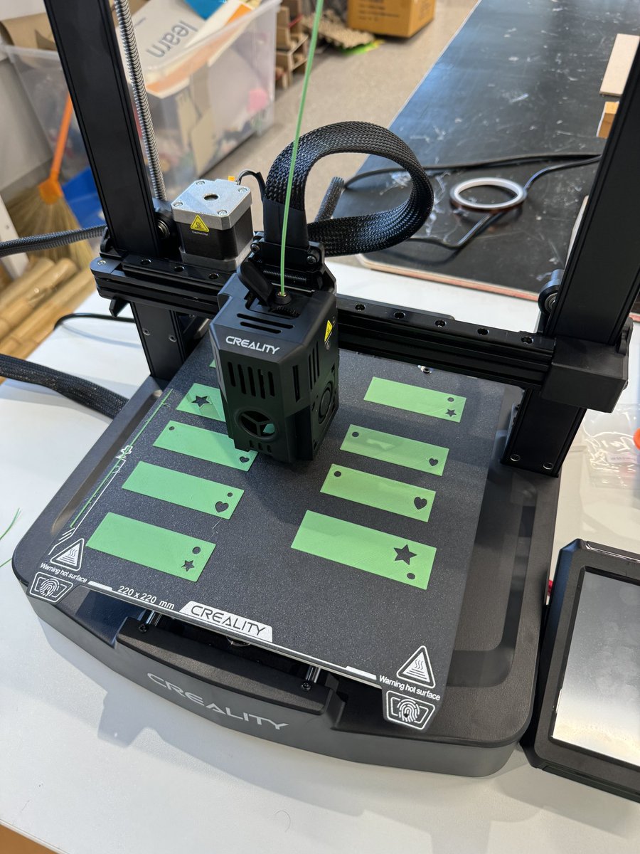 Mr_ODonovan's tweet photo. First batch of #3D keychains is ready! Our @versoschool grade 1 and 2s created their own using @tinkercad and we printed them this morning in @versoschool Green! Can’t wait to see what else our #Designers come up with! #DigitalLiteracy #3DPrinting #EdTech https://t.co/gVP6zFStJT