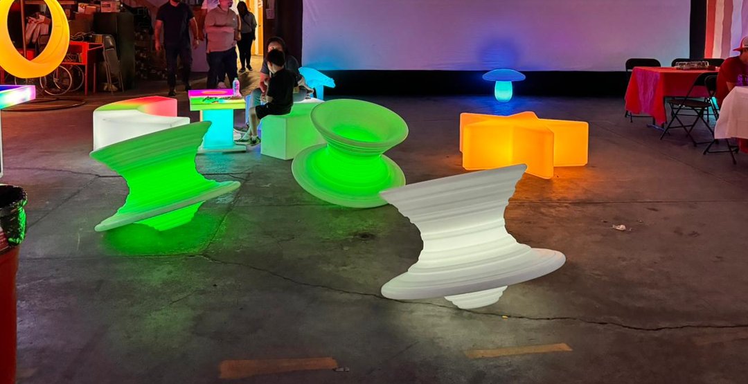 milrisas_led's tweet image. Spun Chair for Lounge Areas - Corporate Event Seating Solution 
glowfurniturefactory.com/spun-chairs-fo… 
  
#Colorfuldeco #SpunChair #LEDFurniture