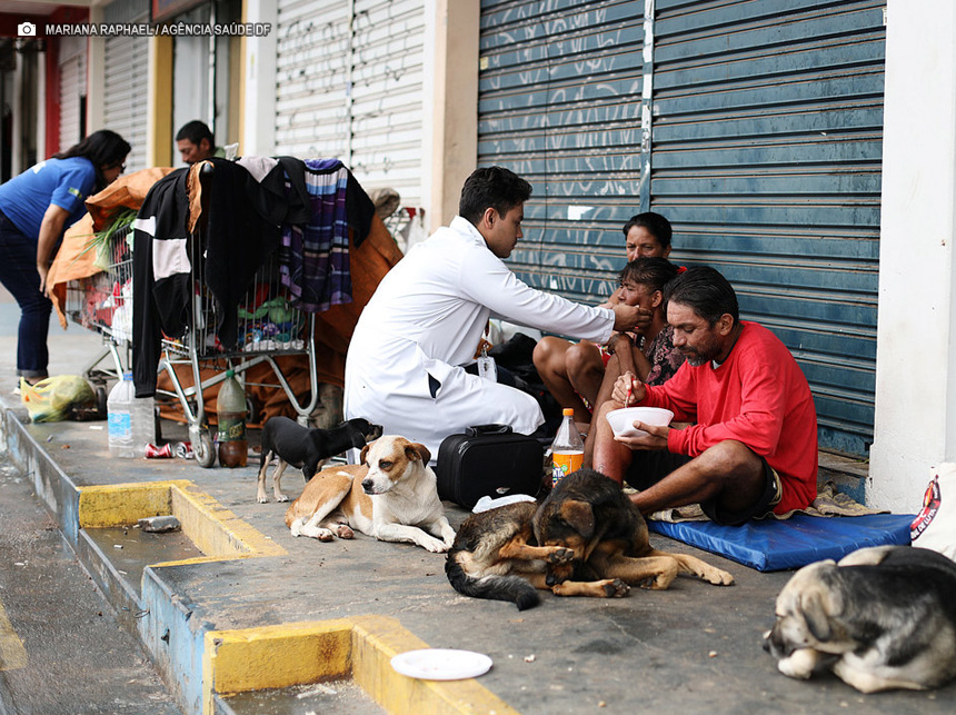 PDNewsBR's tweet image. Saúde institui programa de cuidados a populações vulneráveis

politicadistrital.com.br/2024/05/28/sau…

#PopulaçãoVulnerável #SituaçãoDeRua #Saúde #OMS