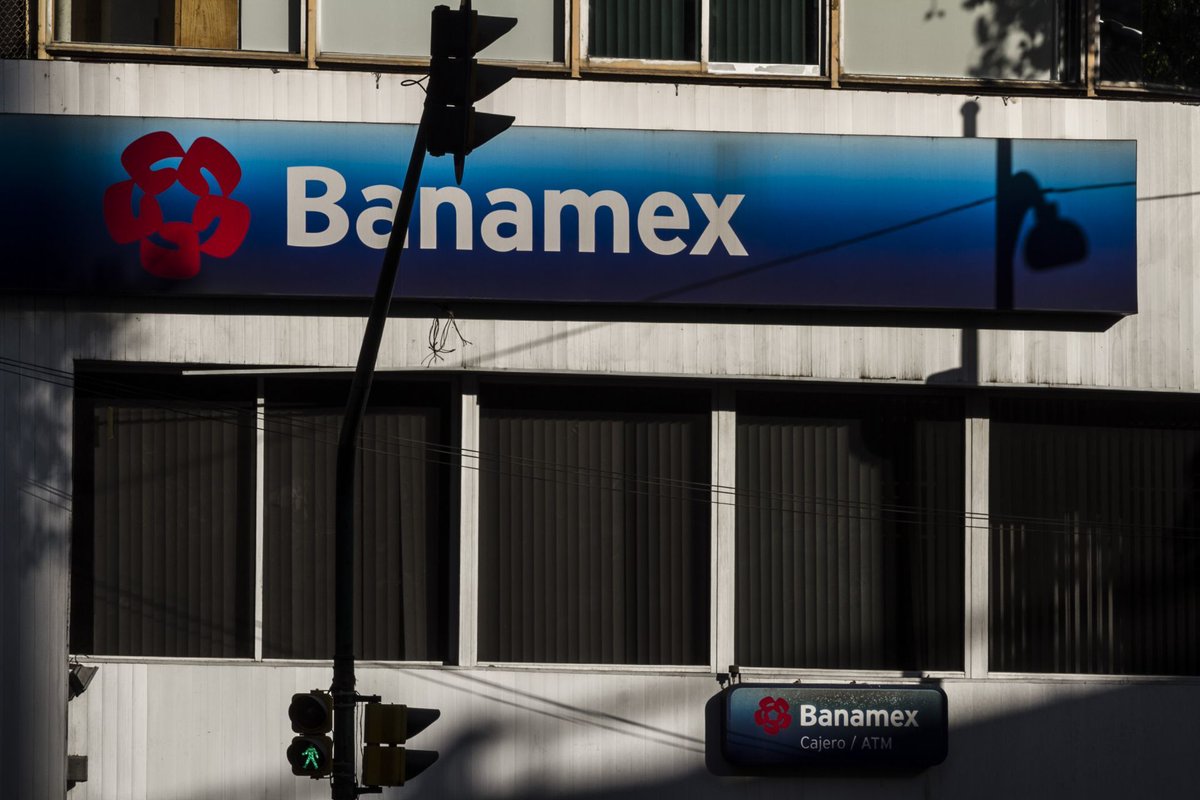 Banamex se centrará en consumo y empresarial, mientras que Citi México apostará por la banca corporativa y de inversión: Ignacio Deschamps liderará el proceso de separación. ✍️ @rominarr #OpiniónLSR lasillarota.com/opinion/column…