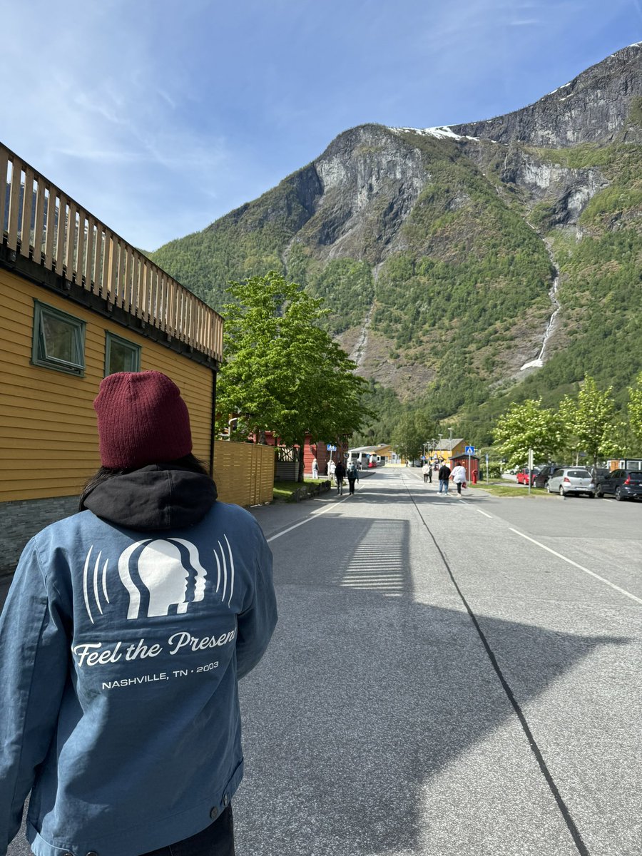 Showing off the new @paramore jacket in Norway