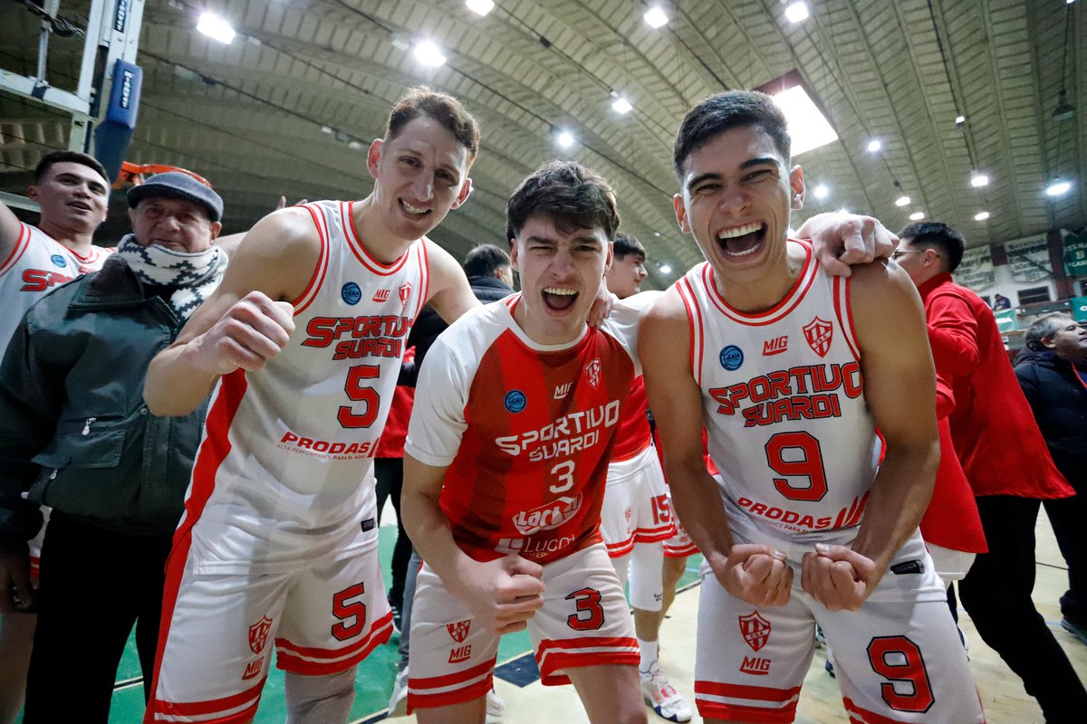 LigaARGbasquet's tweet photo. 🤯 La fiesta en Córdoba fue de @CSSbasquet 

🔜 Las Finales de la Conferencia Norte se mudan a Suardi desde el próximo jueves https://t.co/tepB8QnxI5