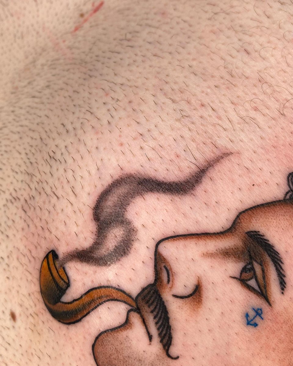 akabeatrix's tweet photo. Tattoo de marinheiro tatuado ✅ https://t.co/gtzi96rmiG