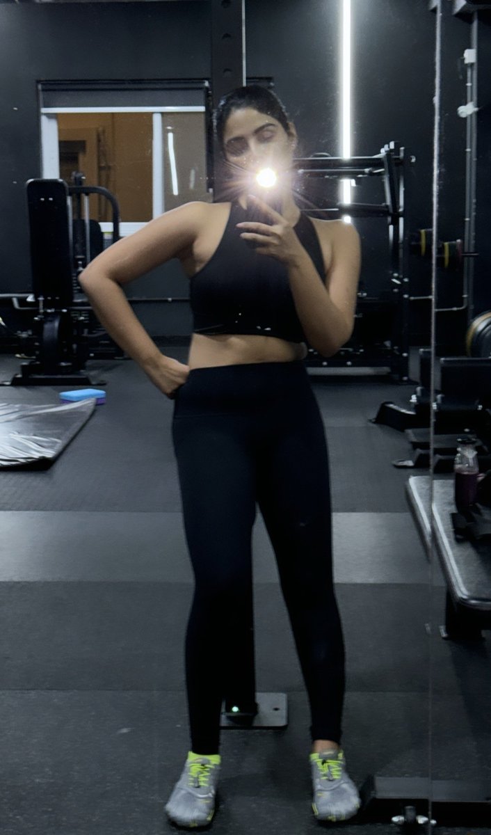 Fitness at its finest, look at her! 🥰
@iamsamyuktha_ 

#Samyuktha #Swayambhu