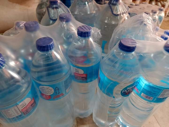 نہ بجٹ پیش ہوئی نہ پانی پر ٹیکس لگا مگر شدید گرمی کی لہر کے ساتھ نیسلے کمپنی نے اپنی پانی کی قیمتیں بڑھادی۔ Nestlé