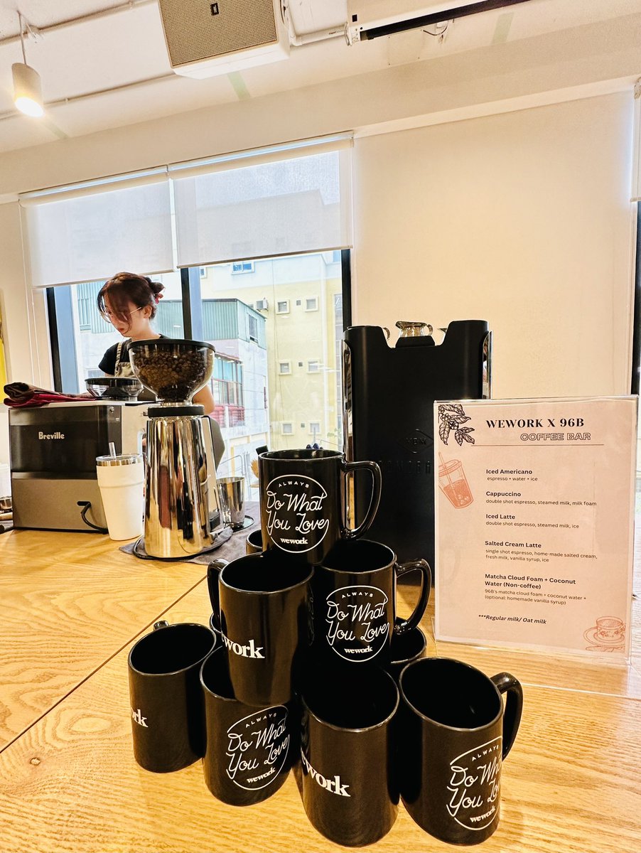 🇻🇳We're glad you're here 🥰
To show some extra love to @WeWork members, we're celebrating with a 💯breakfast & barista service.

@WeWork #ThankYouBreakfast

#DoWhatYouLove
#LifeatWeWork #TenantsatWeWork
#funatwork #worklifebalance #stressfree #WeWorkVietnam #workplaceoftomorrow