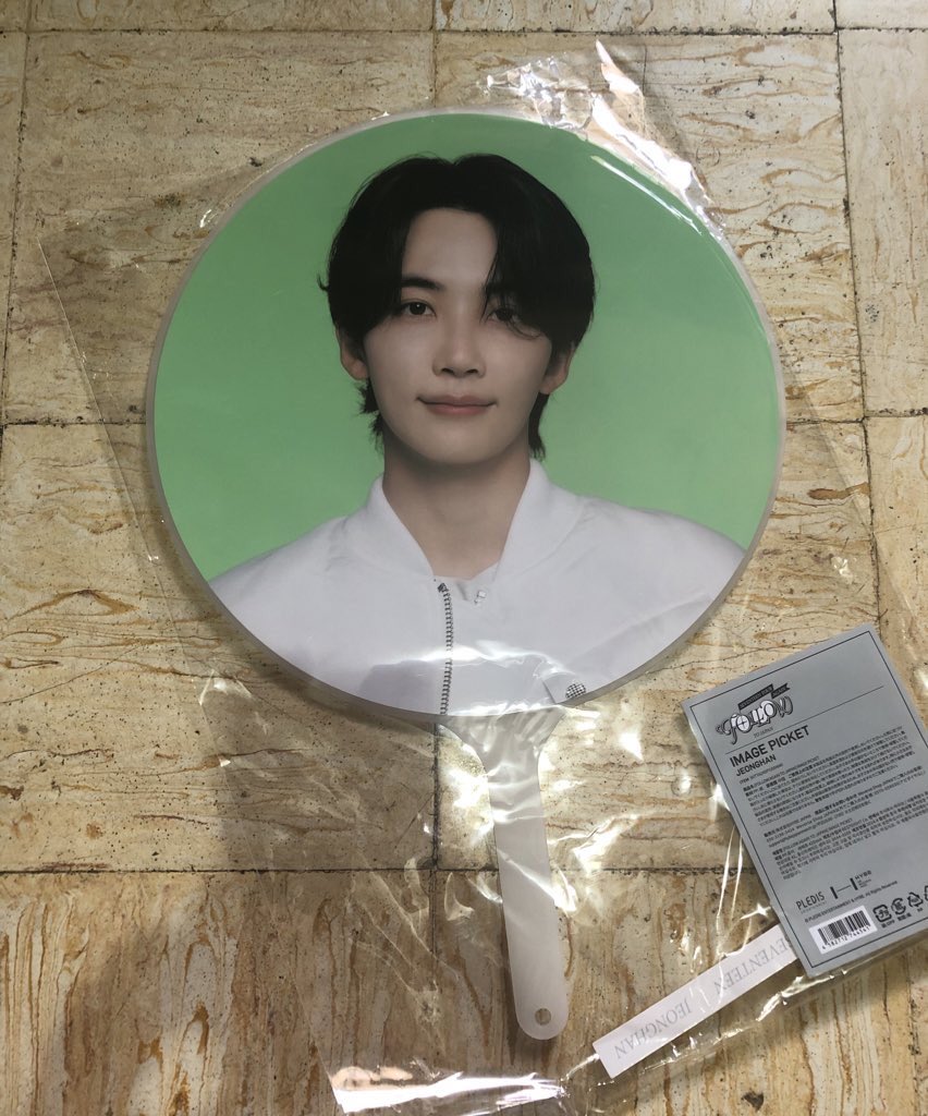 Got my Jeonghan Image Picket!!😭 Thank you so much po @KPopCityPH for being kind and accommodating seller😭💖 Waiting na po ako sa pagdating ng S.Coups Image Picket ko😭 #KPOPCityFeedback