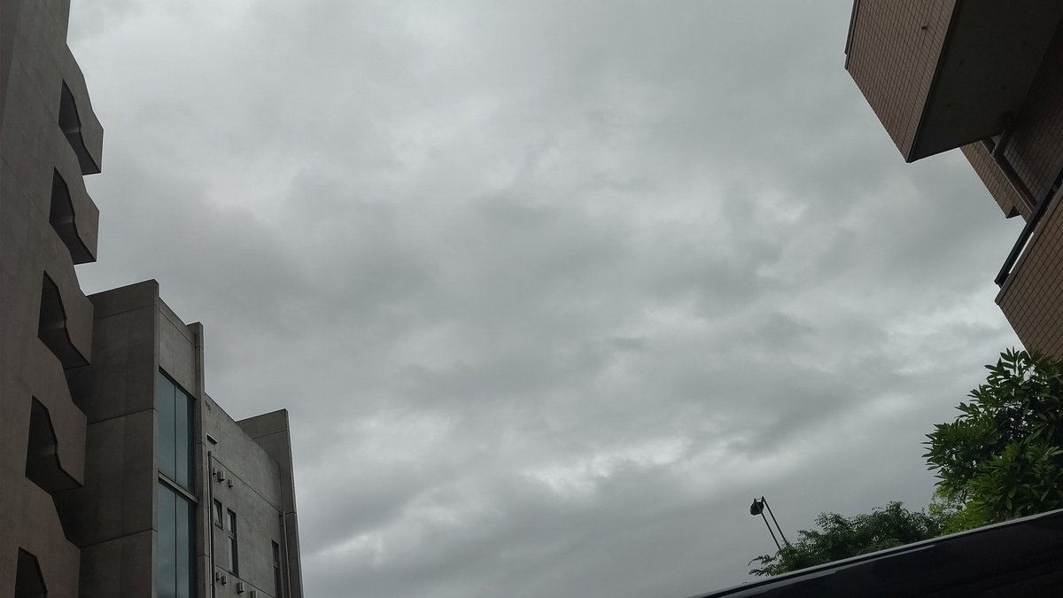 押忍❗️おはようございます❗️😀  今日は全国的に悪天候っすね。😅  本日私は劇団レッスン生の先生のあと連続ドラマの撮影ですぅ〰️❗️
東京は雨は止み、何となく曇りに。
皆様、こんな日ですが心は晴々☀️楽しんで行きましょう‼️押忍❗️😀👍️
#SETれレッスン生   #アクション