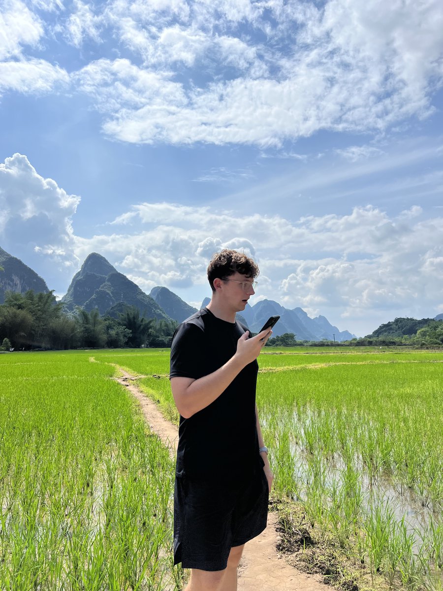 Office backdrops like this don't get old