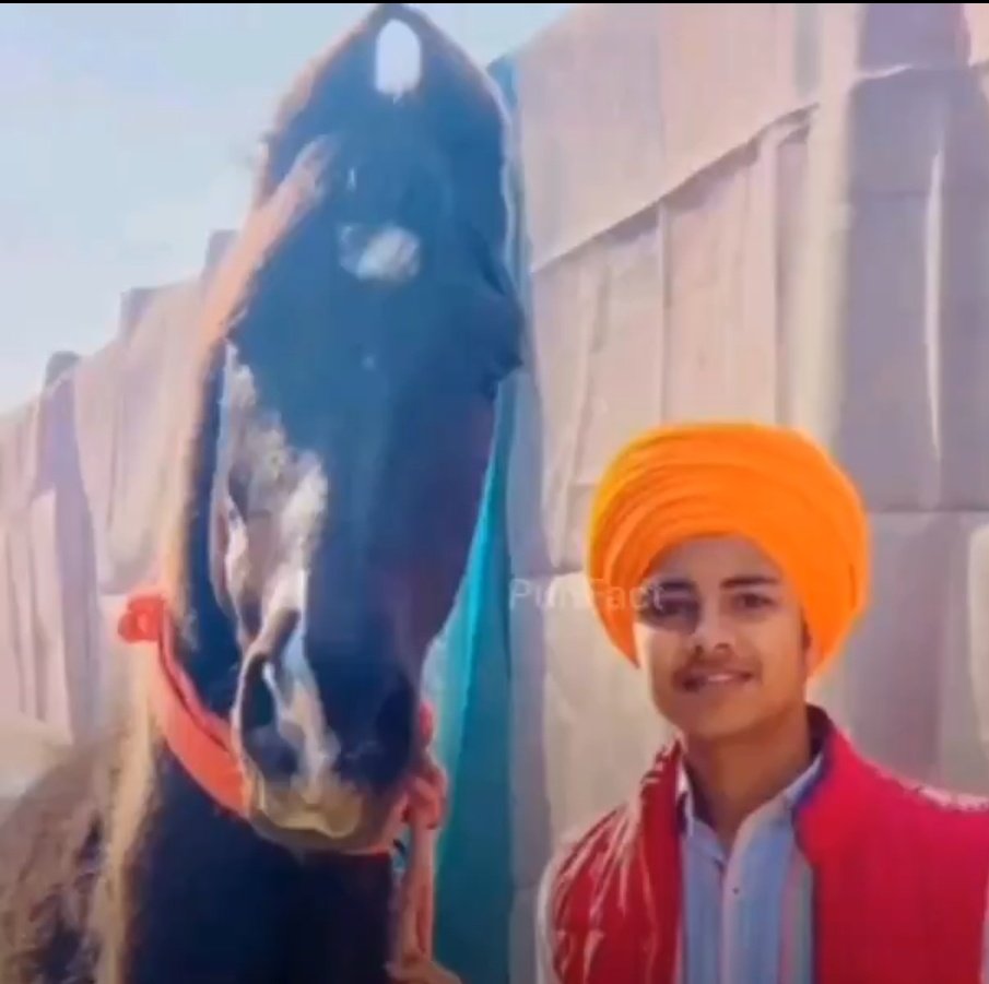 Tarntaran: A 16 yr old child, a pathi, Manpreet Singh was stabbed to death by a Granthi as he asked for his share of the offering of Gurbani Path.

Manpreet's brother Jashanpreet Singh was admitted to the hospital in an injured condition. Police has started the investigation.