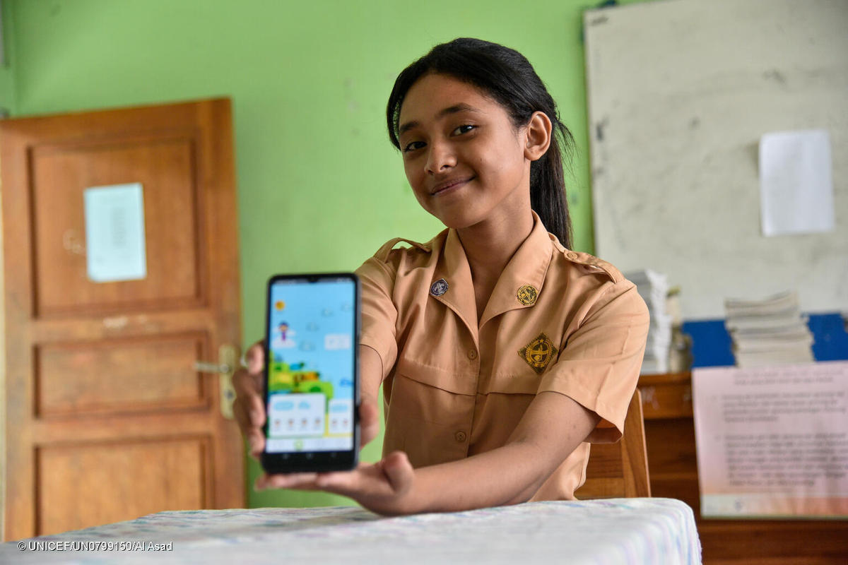 The first period tracker made by girls, for girls.

Meet 15-year-old Maria, proudly using OkyApp to break menstrual taboos in Indonesia.

From stigma to strength, one cycle at a time. 💙

#MHDay2024 #MenstruationMatters
