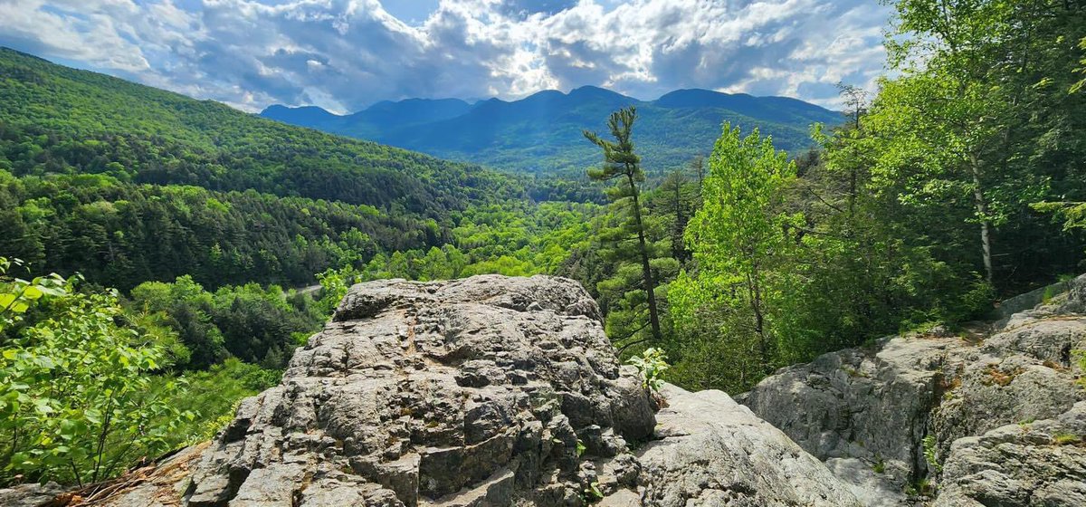 Good morning, #Adirondacks!
📍 Roaring Brook Falls
📷 Jennifer Wade