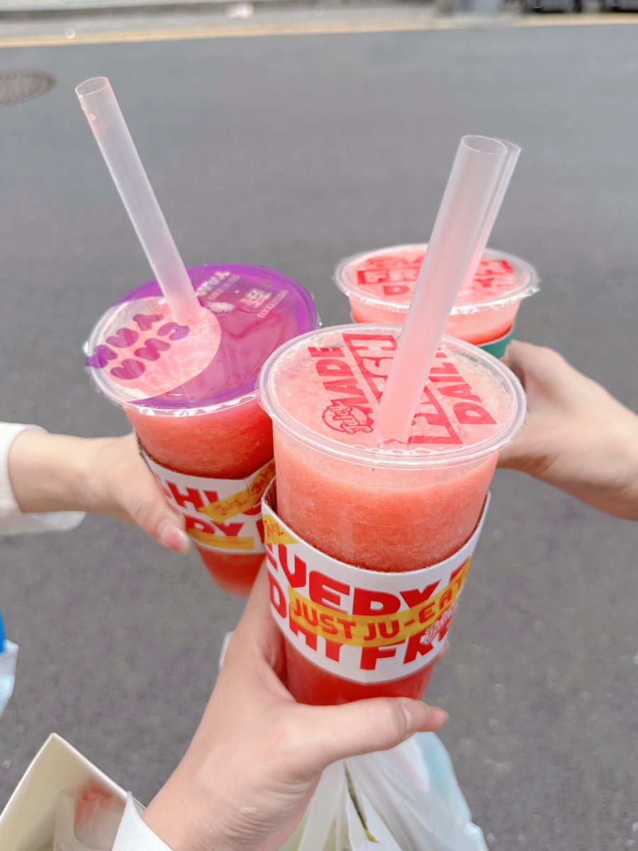 スイカジュース好きすぎて見つけたら必ず飲んでるんだけど、日本だと