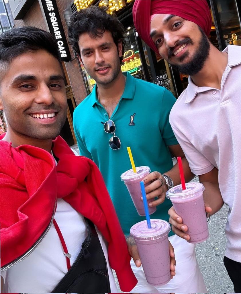 - Surya with Blue straw. 
- Dube with Yellow straw. 
- Arshdeep with Red straw. 

The love for IPL teams is unmatchable. 😄👌