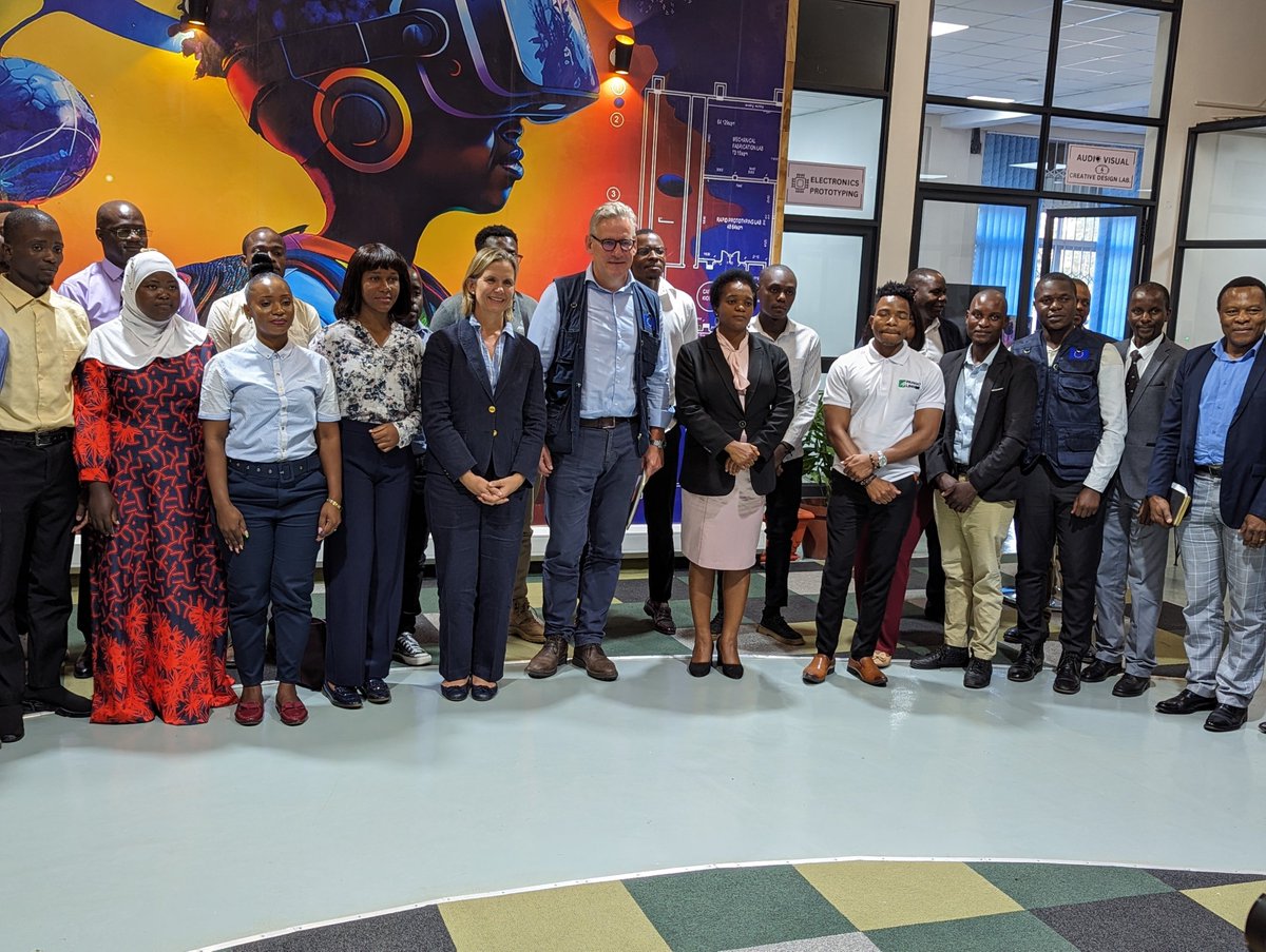 UnipodMalawi's tweet photo. April 25th was a day to remember at the Unipod🌟 
We were honored to have hosted the European Union Ambassador and his team at the UniPod, in collaboration with the Zanchito Program. We had an impactful discussion on entrepreneurship and partnership #EUYouthInitiative #UniPod https://t.co/vKYf0kRdFL