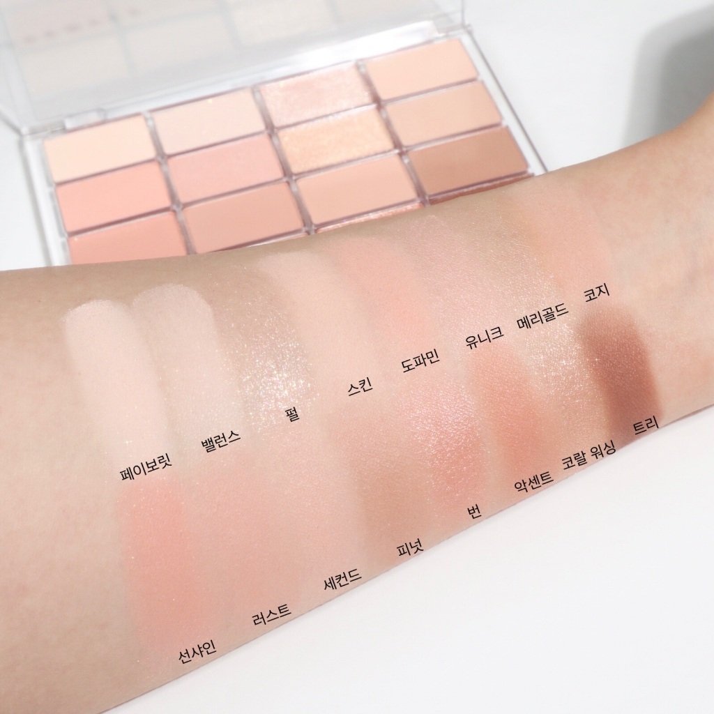 Triplerhouse's tweet photo. #WAKEMAKE 
Soft Blurring Eye Palette  

เดือนก่อนนู้น เป็นกระแสหนักมากสำหรับรุ่นนี้ เบอร์ 3 ของหมดไวมว๊าก sold out แบบรัวๆ ต้องบอกก่อนว่าแบรน��์นี้ สีจะออกนวลๆ เปิด 4 สี
16 สี นัวๆ ห้ามพลาดเน้อ ราคานี้ 
03/04/07/08 

— 470.-   

รอ 3-7 วัน
ค่าส่ง 40 https://t.co/kaVhIYKv7z