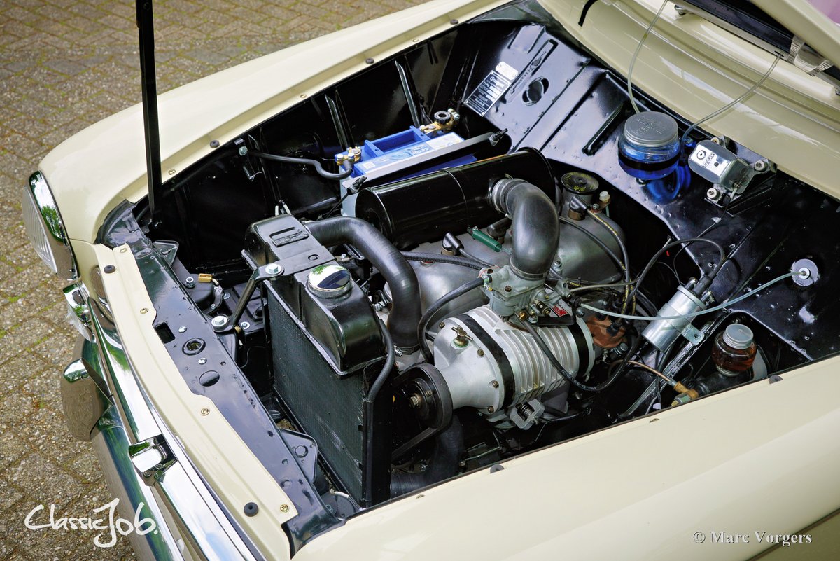 ClassicarGarage's tweet image. Just finished after a full restoration! Gorgeous Peugeot 403 cabriolet fitted with a Constantin compressor! classicargarage.com/projects/peuge…

#ClassicCarRestoration #Autorestauratie #RestorationMasters #Peugeot #Peugeot403 #Cabriolet #ClassicCar #Oldtimer #ClassicarGarage #ClassicJob