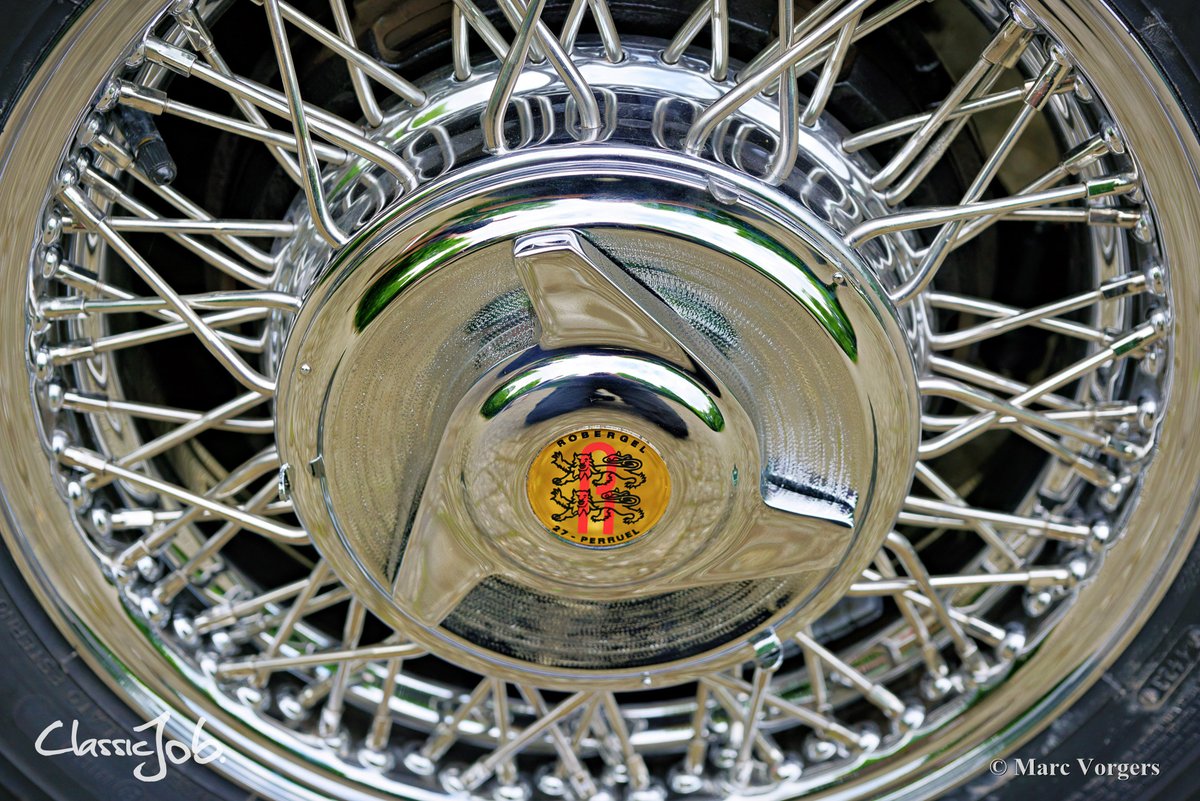 ClassicarGarage's tweet image. Just finished after a full restoration! Gorgeous Peugeot 403 cabriolet fitted with a Constantin compressor! classicargarage.com/projects/peuge…

#ClassicCarRestoration #Autorestauratie #RestorationMasters #Peugeot #Peugeot403 #Cabriolet #ClassicCar #Oldtimer #ClassicarGarage #ClassicJob