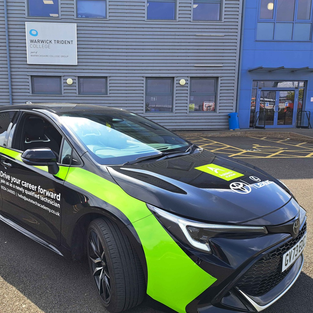 Thanks to Warwick Trident College for inviting our Toyota Talent Manager, Terrell, to speak to their Motor Vehicle students about automotive careers and how we can help them find their first job in the industry 💼

#AutotechAcademy #Automotive #VehicleTechnician #PaidInternship