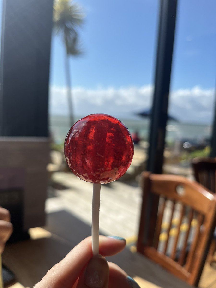 Great little photo taken by our beautiful daughter ❤️.Little stop off at Gurnard, obviously lolly had already been attempted. Brilliant shot. @VisitIOW @VisitTheNeedles @TotallyIOW @RedFunnelFerry @wightlinkferry @Availablelightp @ilovecowes @SHAA_IOW @Blueberrys_cafe