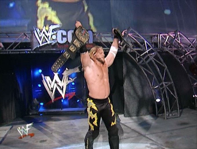 HoursOfWrestlin's tweet photo. On this day in 2001, @IAmJericho won the WWF Hardcore Championship #WWE #WWERaw #RAW #HardcoreTitle https://t.co/hhEkmGIzAt