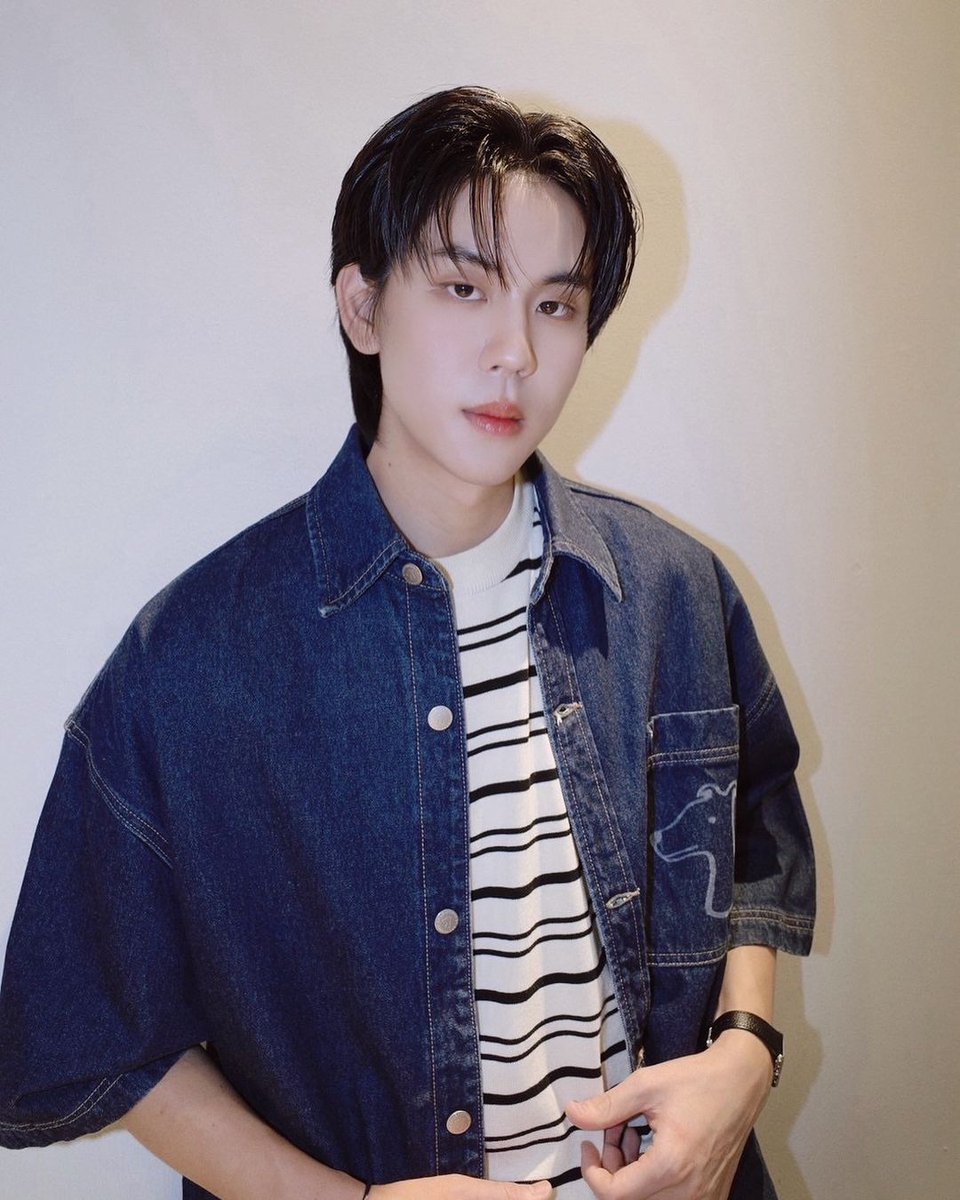 PremSpace_India's tweet photo. 🗓️ Tuesday [28.05.2024]
IG Posted : sea2_hair_stylist
🖤✨
Model :  @prem_space 
Mua :  @.yewmaz 
stylist : @ f.4170 
 Hair stylist: @ sea2hairstylist by @.sea_suttanakorn 
Special Thanks : @ kwang_g28 
Location : 
#bounpremxposh #poshmagazine

#prem_space 
#PremSpace_India https://t.co/VCjuI3fXjH