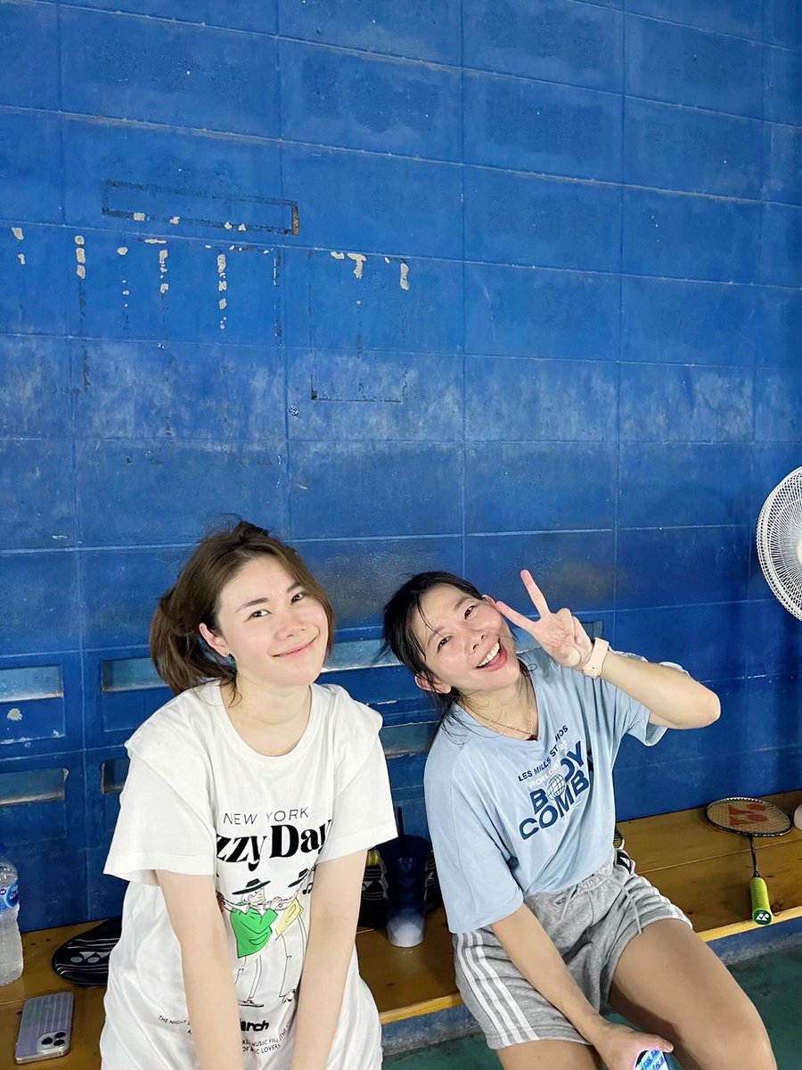 JUNEJUTAA's tweet photo. ถ้าใจเราวิ่ง อยู่นิ่งๆก็ผอมได้ #มาแวะถ่ายรูปแบร่ https://t.co/E2lJ9ksutj