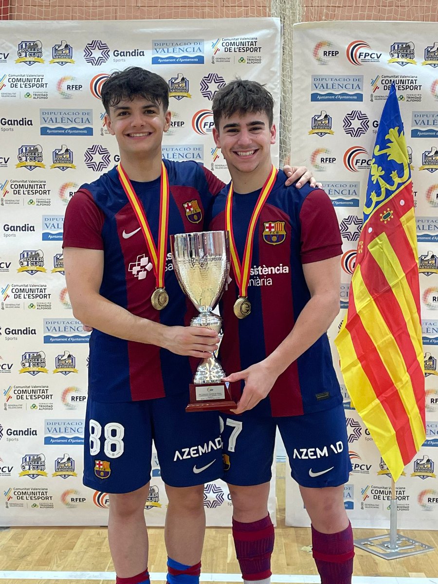 Escola Maria Cortina tweet media