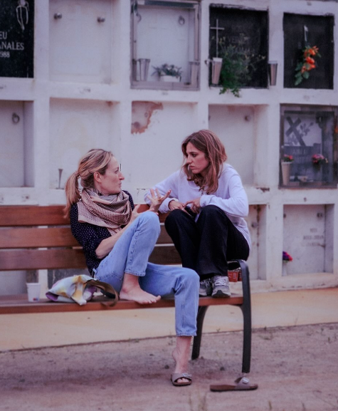 carmenbloguer's tweet photo. Película #Tambiénestopasará, María Ripoll 
👇
 https://t.co/2ICFlekrgS
En rodaje la adaptación al cine de ‘También esto pasará’, novela de Milena Busquets. Yo quiero leer la novela antes para saborear las dos creaciones como merecen, libro y película. #MilenaBusquets https://t.co/ihXYQM8kTo