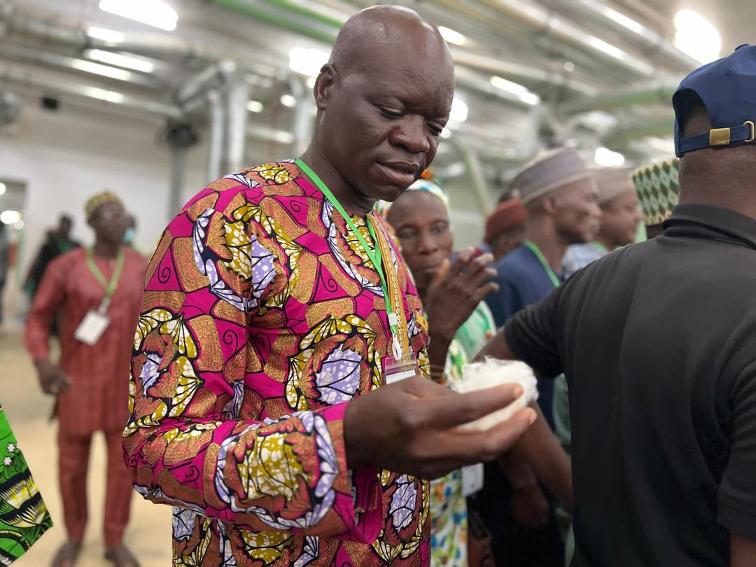 AFC_wex's tweet image. Great news for Benin&apos;s farmers!  No more sending harvests abroad (  🇻🇳🇨🇳🇵🇹)! The Glo Djigbe Industrial Zone now processes crops locally, giving farmers more control &amp;amp; higher incomes. #Benin #EmpoweringAgriculture #LocalProcessing 🇧🇯