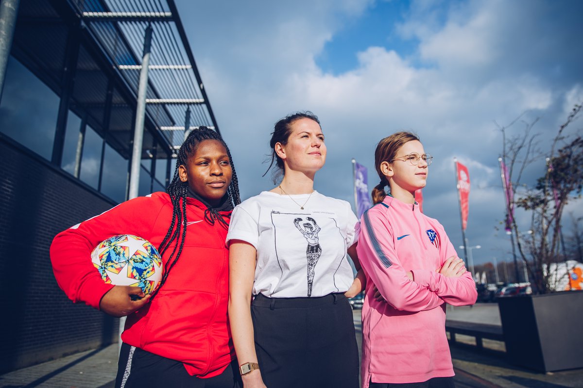 Nederland beweegt weer meer na corona, maar de algemene sportdeelname blijft achter met 500.000 mensen! Zeker meisjes tussen 13 en 18 jaar blijven achter. Betaalbaarheid en toegankelijkheid zijn cruciaal om meer mensen aan het sporten te krijgen.  it4kids.nl