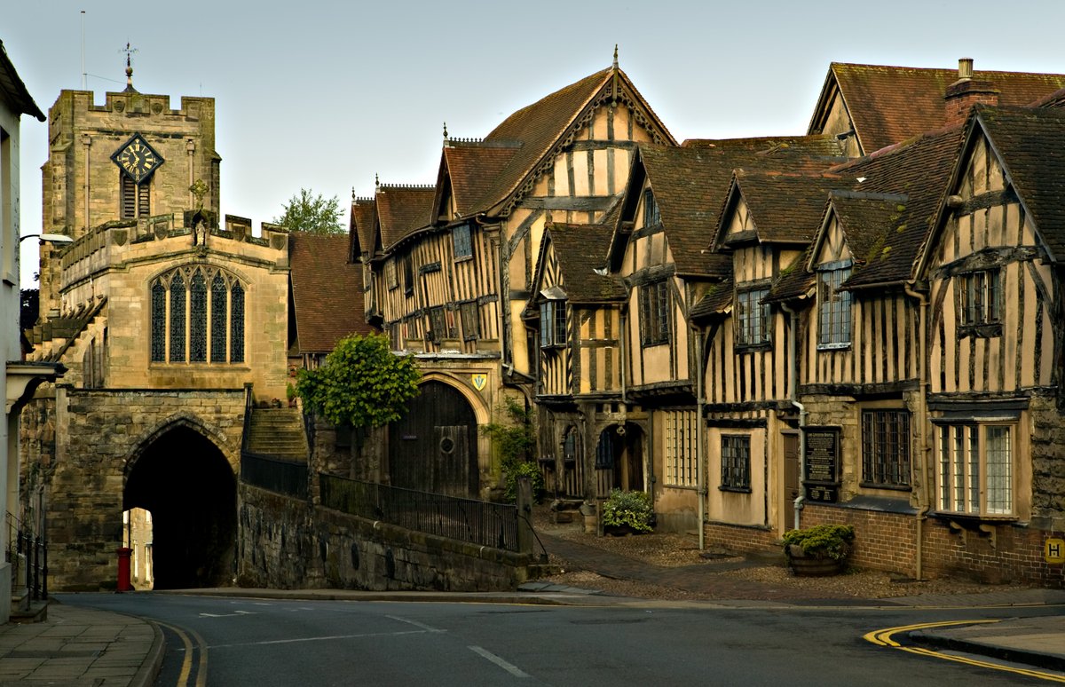 Job vacancy - @LordLeycester is looking for a dynamic Commercial and Operations Manager to join the Senior Leadership Team. 16 month FTC. Closing date 28 June: aim-museums.co.uk/vacancies/comm…