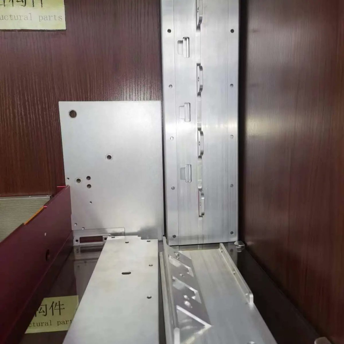 CinderellonW's tweet image. Metal components for battery module : Copper busbar, Nickel strip ,Aluminum extruded end plate and aluminum extruded enclosure 
#batteryconnector
#batterymodule
#copperbusbar
#nickelstrip
#endplate
#aluminumextrudedenclosure