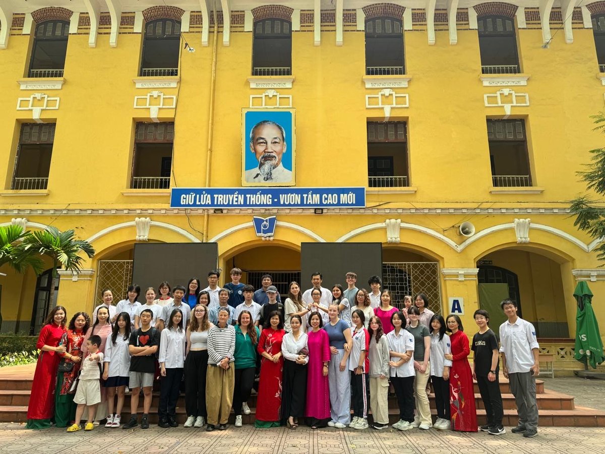 Impington International College (IIC) tweet media