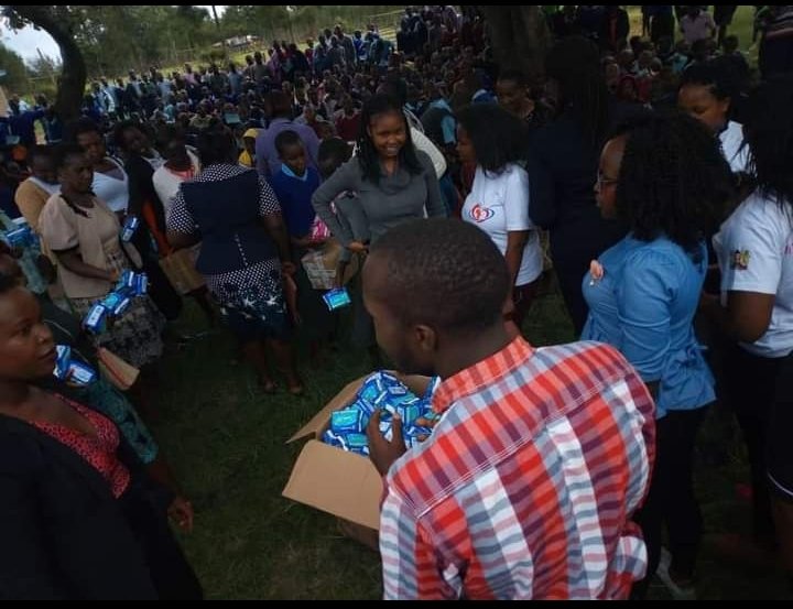 International Menstrual Hygiene Day, let's unite for a period-friendly world. Only 12% of girls in 🇰🇪 feel comfortable receiving menstrual information from their mothers. Together, we can change this.
#MHMDay2024 #Menstruation