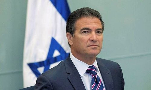 rifain_nouvelle's tweet photo. 🔴⚡️INFO : L'ancien chef du Mossad, Yossi Cohen, a menacé l'ancienne Procureure de la CPI, Fatou Bensouda «Vous devriez nous aider et nous laisser nous occuper de vous. Vous ne voulez pas faire des choses qui compromettent votre sécurité et celle de votre famille.» (The Guardian) https://t.co/9REKZIFhhK