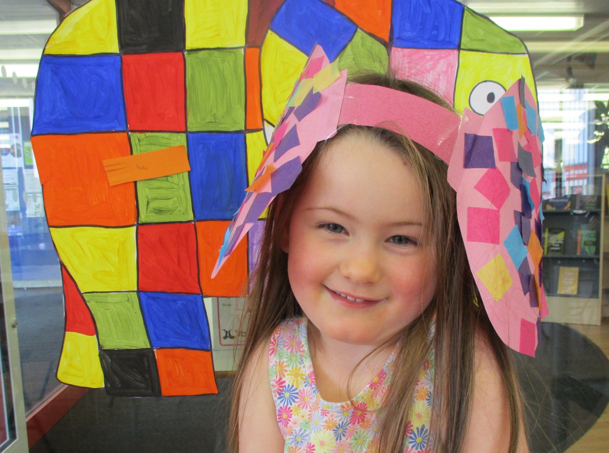 LancsLibraries's tweet image. Saturday Club at #SkelmersdaleLibrary had lots of fun celebrating Elmer&apos;s birthday! 
We made Elmer ears, collaged a giant elephant and played Pin the trunk on the Elmer
Saturday 1 June
10:30am to 11:30am
events.apps.lancashire.gov.uk/w/webpage/even…