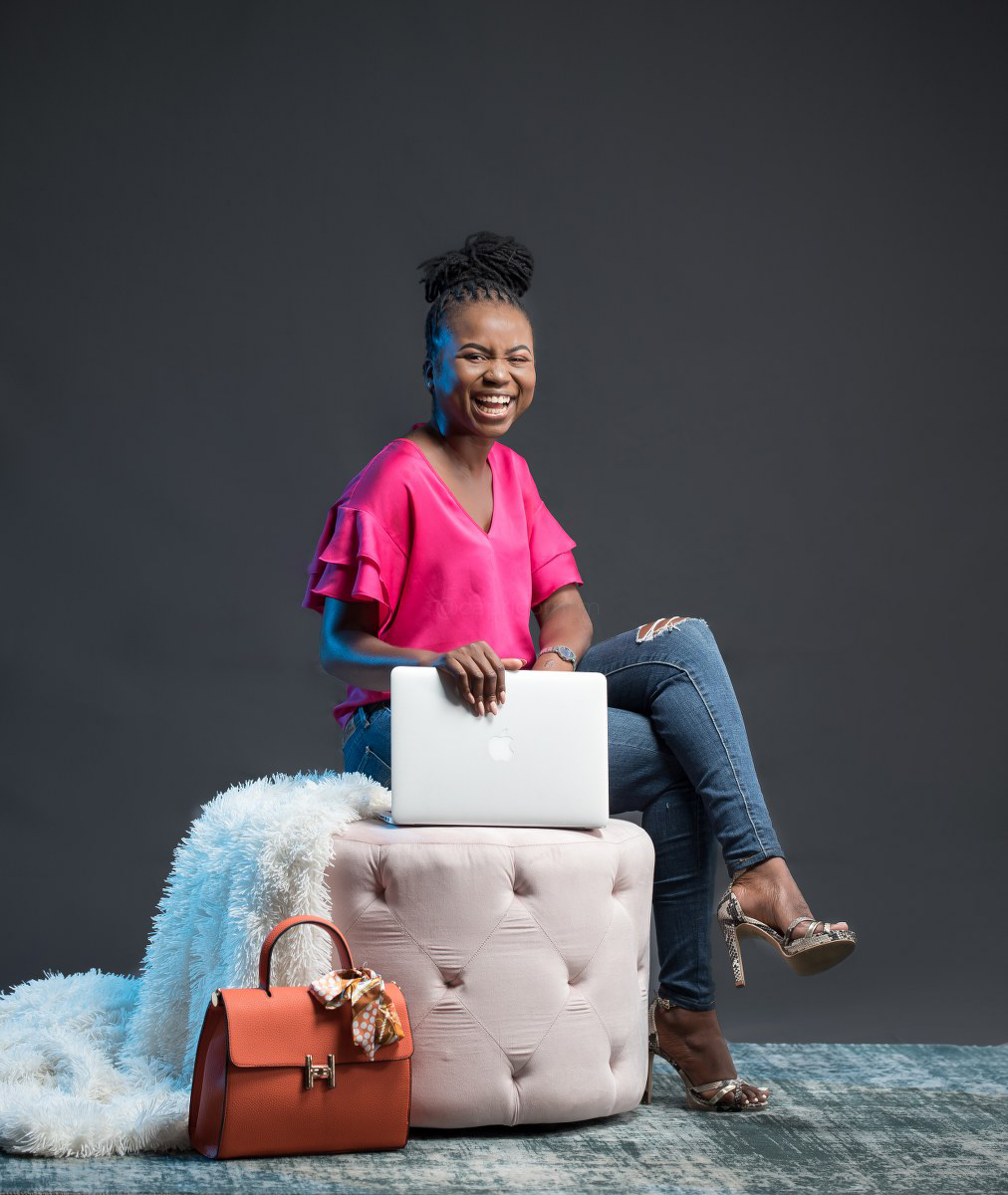 Good music and sweet conversations are what you can expect on the #CapricornExperience. @Hlekanis is waiting to hear from you, connect with her via WhatsApp on 079 899 6226.