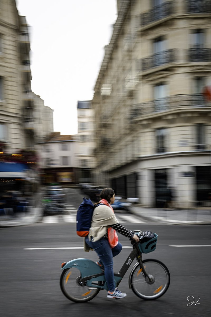 jean_zaf's tweet photo. Aventures parisiennes : à la découverte du Panthéon et environs 🌟🚴‍♀️🏛️
#Paris #Travel #France #CityAdventures #Explore #MonParis https://t.co/TXdHgi1G3y