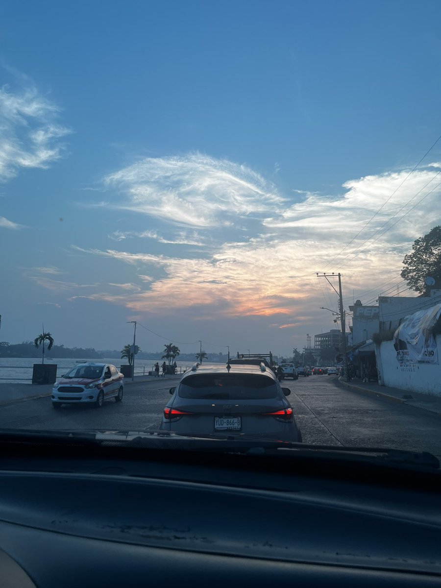 leslie_asp11's tweet photo. 🤍te amo y te amaré para siempre 🕊️ https://t.co/aM0v9Zo6Ra
