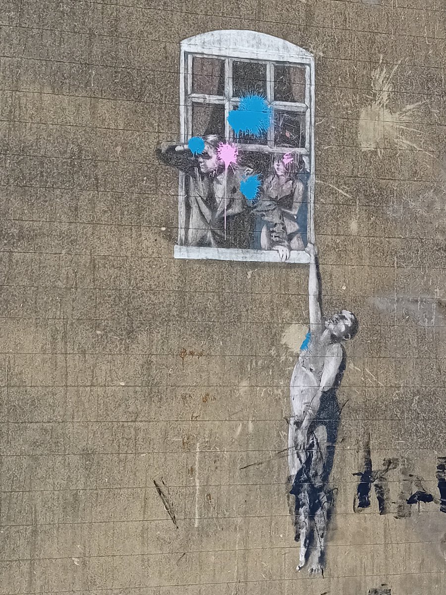 #Bristol city trip was awesome, including this #Banksy art.

#UKtravel