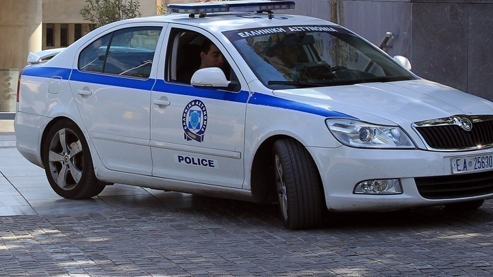 Αυτροτραυματίστηκε η 57χρονη στη Νίκαια, σύμφωνα με τον ιατροδικαστή- Αφέθηκε ελεύθερος ο σύζυγός της amna.gr/home/article/8…