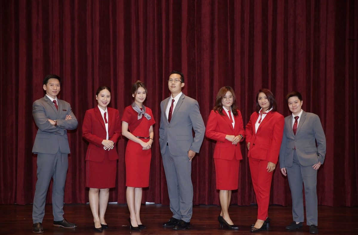 SuccessChTv's tweet photo. ธนาคาร ซีไอเอ็มบี ไทย ฉลองครบ 15 ปี ปรับโฉมยูนิฟอร์มพนักงาน สะท้อนความเป็น ธนาคารอาเซียนที่ขับเคลื่อนด้วยดิจิทัล
https://t.co/BY4kk1TJFz
#ธนาคารซีไอเอ็มบีไทย
#CIMBTHAI
#ยูนิฟอร์มพนักงาน https://t.co/MHD9KjFHQ5
