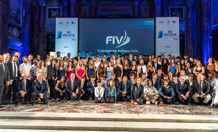 Tita/Banti: il Velista dell'Anno è "cosa loro"
Caterina Banti e Ruggero Tita vincono ancora e meritatamente il premio della FIV. Barca dell'anno l’Italia Yachts 15.98 Nessun Dorma. Guido Baroni armatore timoniere dell'anno  italiavela.it/articolo.asp?i… <a href="/federvela/">Federazione Italiana Vela</a> <a href="/ConfNautica/">Confindustria Nautica</a>