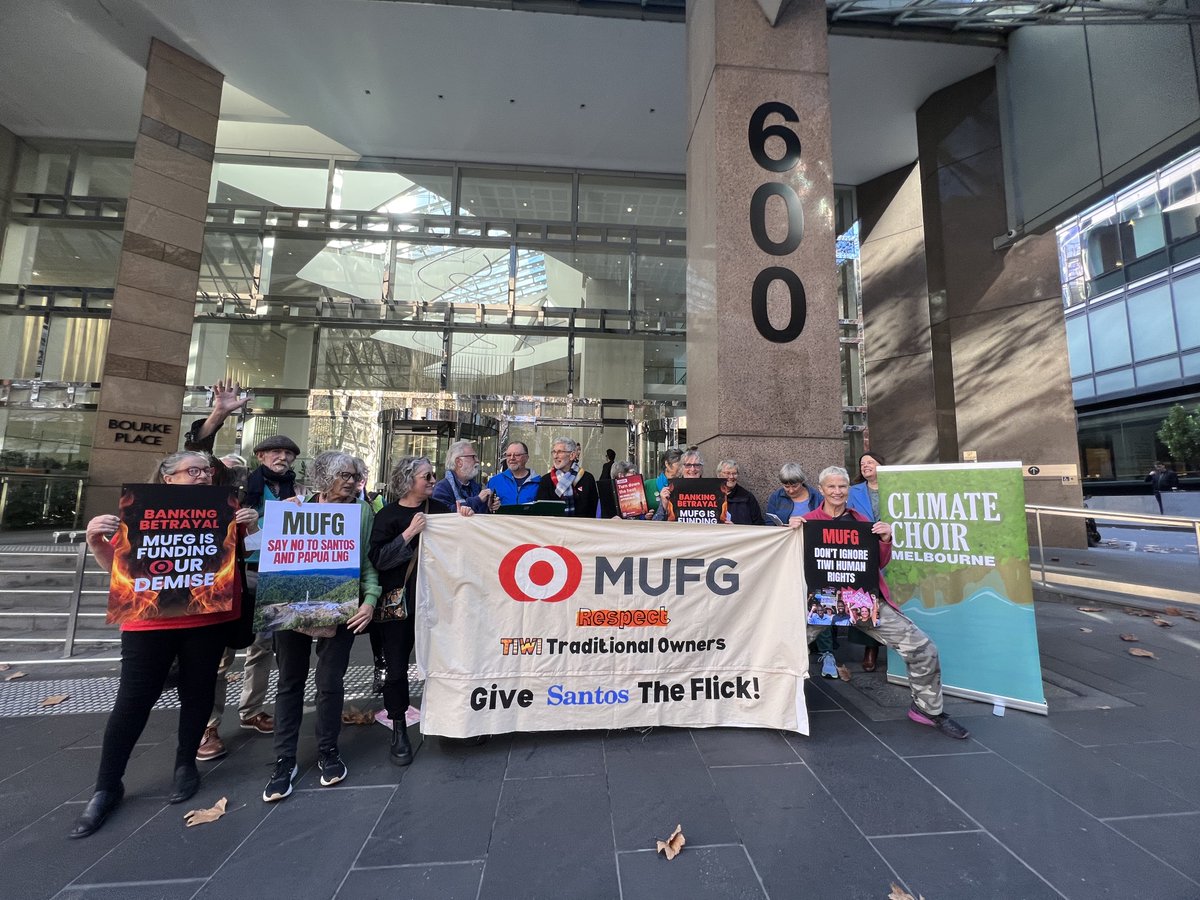 Today a global week of action kicked off, starting in Melbourne. Thank you to everyone who joined – together, we're making sure banks can't ignore their impact on the #climatecrisis and #humanrights. Listen up, @mufgbk_official – respect Traditional Owners and our planet! 🌏